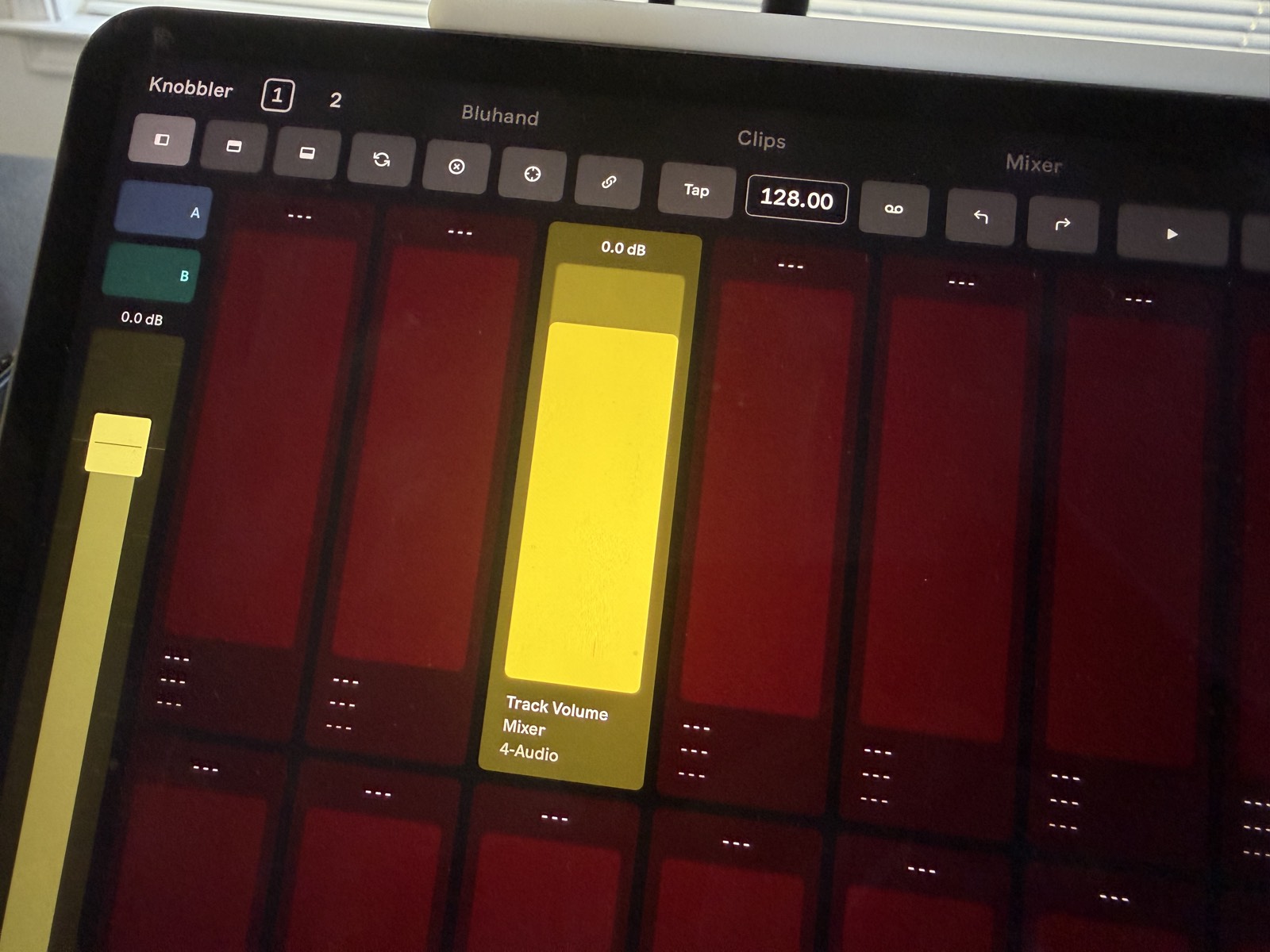 Mapped slider showing Track Volume / Mixer / 4-Audio